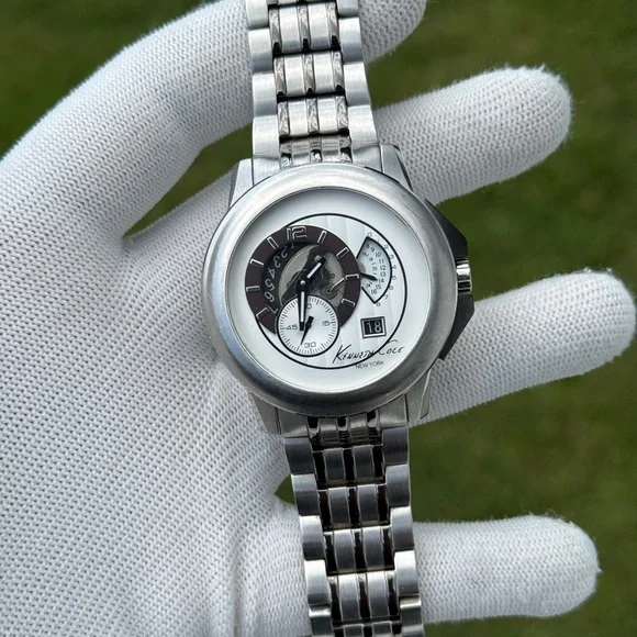 KENNETH COLE
Sporty Link Watch Black and Silver automatic skeleton men’s watch - Picture 2 of 11